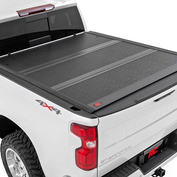 Hard Low Profile Bed Cover | 5'10" Bed | Chevy/GMC Sierra 1500 (19-26)/Silverado 1500 (19-26)
