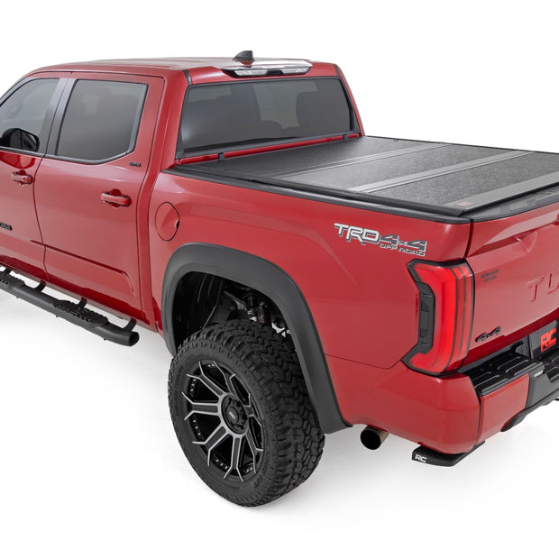 Hard Low Profile Bed Cover | 5'7" Bed | Cargo Mgmt | Toyota Tundra (22-26)