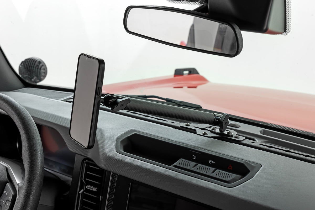 Dash Mount | 8