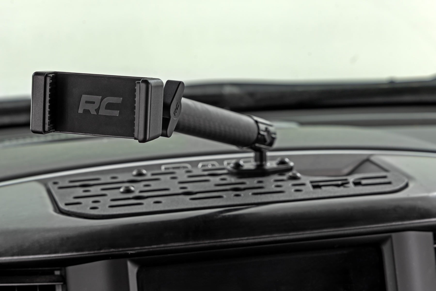 Dash Mount | 10