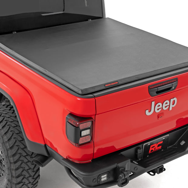 Soft Tri-Fold Bed Cover | 5' Bed | Jeep Gladiator JT 4WD (2020-2026)