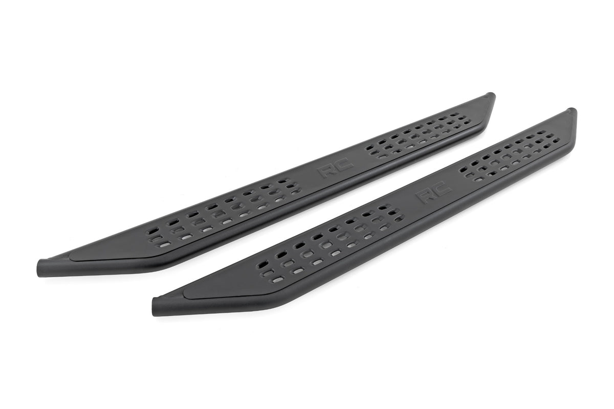 OV2 Running Boards | Side Step Bars | Crew Cab | Toyota Tundra 2WD/4WD (22-26)